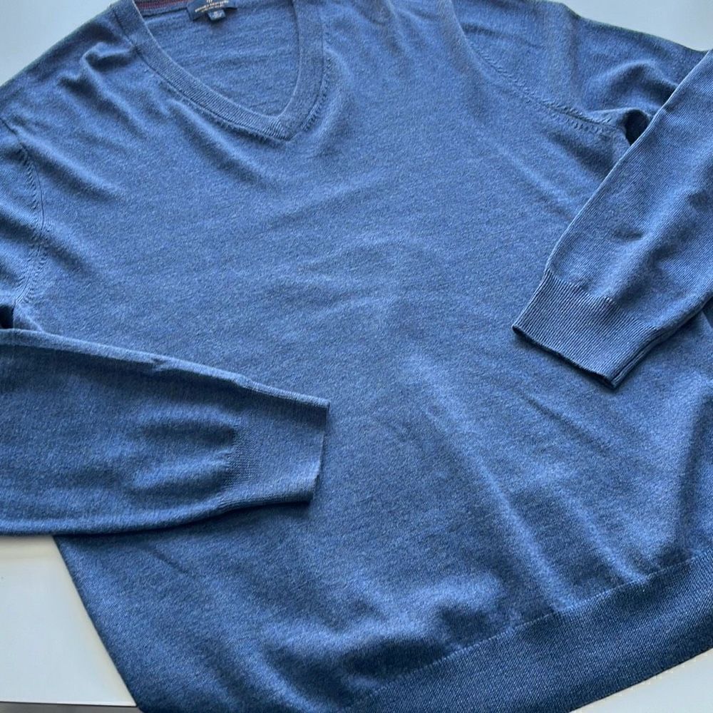 Brooks Brothers Extra Fine Merino V-Neck Sweater Sz. XL